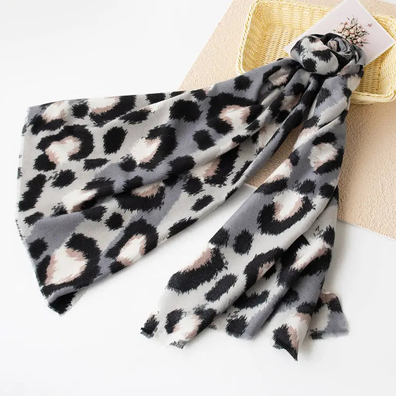Cashmere-like Leopard Print Shawl - Black And Gray Leopard Grain / 65X190cm - long shawl