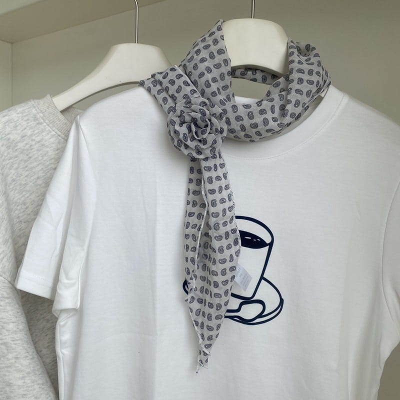 Removable Retro Flower Neck Scarf