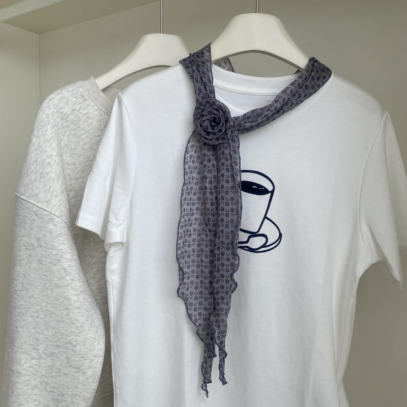 Removable Retro Flower Neck Scarf