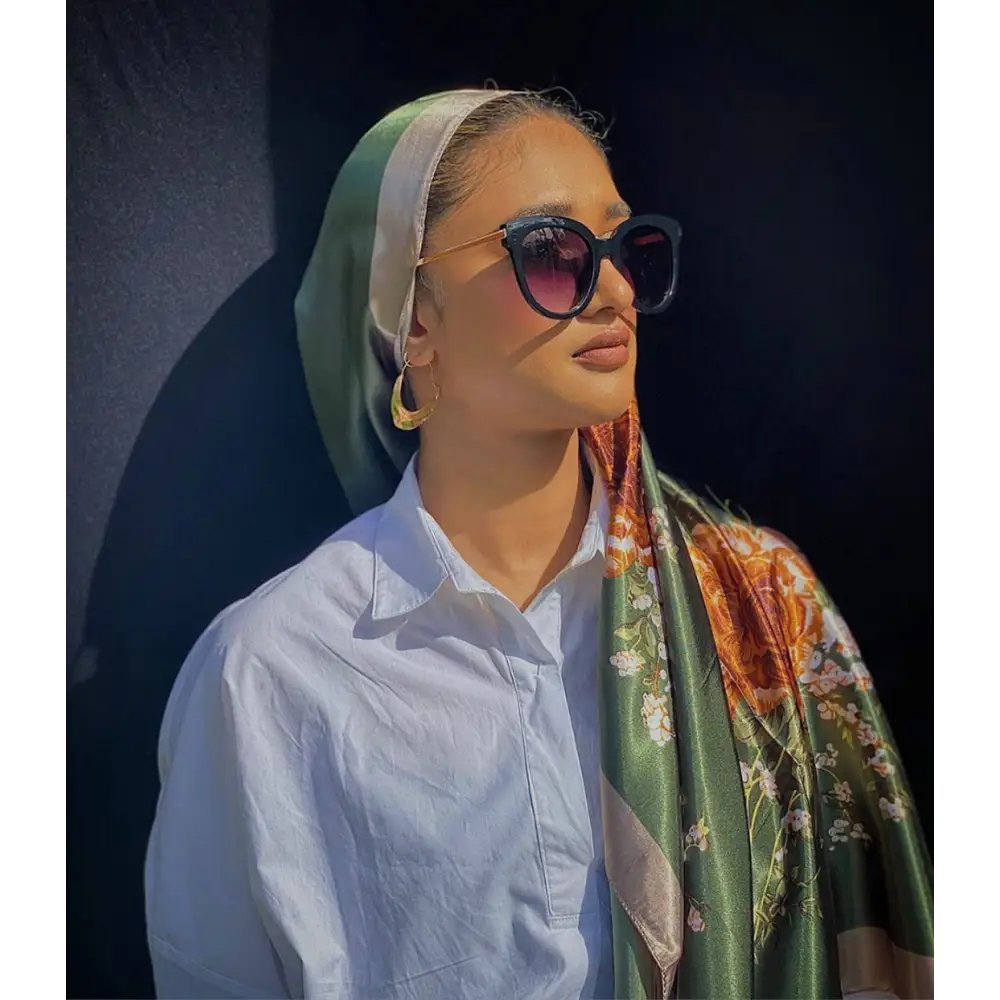 Multipurpose Chain Printed Scarf Women’s Casual Scarf Satin Large Square Scarf - Green Flowers / 90*90cm - Square Scarf