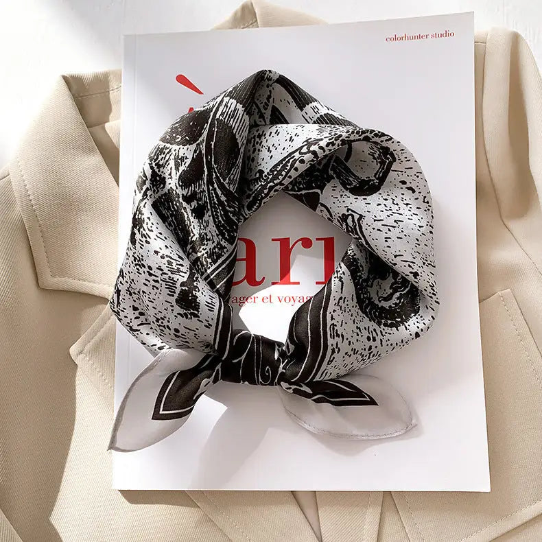 Women’s Silk Bandana - Style21 / 53x53cm - Bandana